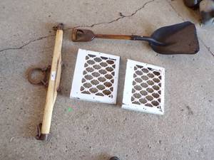 lot 93 image: Vintage Wood Handle Shovel, Horse Hardware and Cast Iron Grate