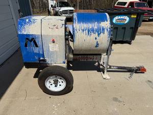 Pull Behind Concrete Mixer, Honda 240 Engine