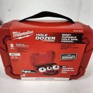 New Milwaukee 49-22-4019  8 Piece Bi-Metal Hole Saw Kit 1 1/2", 2", 2 1/8", 2 1/4"