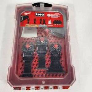 lot 7 image: New Milwaukee 20 Piece Multi-Tool Blade Set Universal Fit Wood Hardwood Multi Material And Specialty In Hard Case