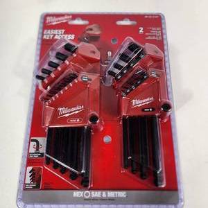 lot 25 image: New Milwaukee 2 Piece L-Style Hex Key Set 48-22-2187 Easiest Key Access