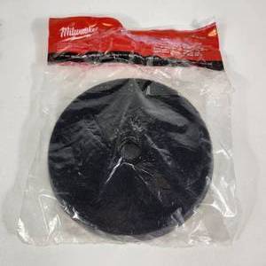 lot 61 image: New Milwaukee Foam Pad Damaged Package