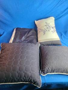lot 238 image: Riverbrook Home Murell 7-Pc. Comforter Set - King