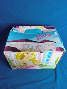lot 216 image: Barbie Doll Accessories