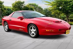 lot 9 image: 1993 Pontiac FireHawk Firebird