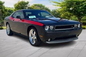 lot 10 image: 2012 Dodge Challenger RT