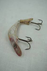 lot 31 image: Vintage Jointed Lazy Ike Lure