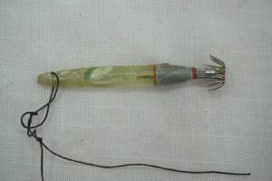 lot 39 image: Vintage Squid Lure