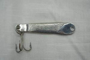 lot 86 image: Vintage Hopkins Lure