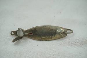 lot 121 image: Vintage Marvelure The Fully Weedless Wiggler