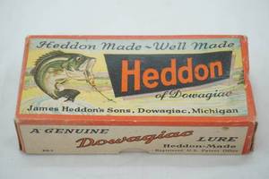 lot 132 image: Vintage Heddon Pumpkinseed Spook in original packaging