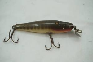 lot 135 image: Vintage Creek Chub Bait Co. Pikie Minnow excellent condition