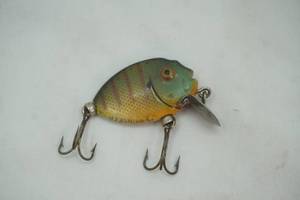 lot 153 image: Vintage Heddon Tiny Pumpkinseed Fishing Lure