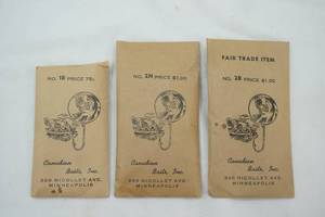 lot 169 image: Vintage Canadian Baits Inc. Round Spoon Lures (3ct) in original packaging