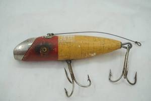 lot 171 image: Vintage South Bend Fish-Oreno Fishing Lure