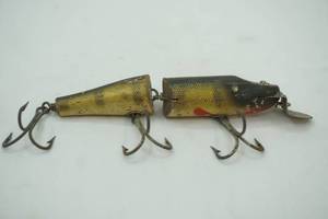 lot 209 image: Vintage Creek Chub Pikie jointed fishing lure 7