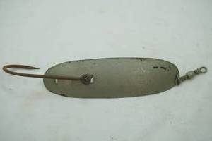 lot 214 image: Vintage Pflueger Record Spoon Lure 5.5 long