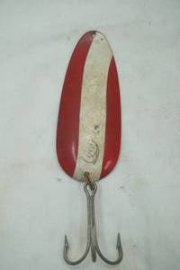 lot 217 image: Vintage Eppinger Dardevle Fishing Spoon. 700 Series Huskie-JR 4.5 long