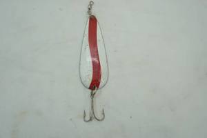 lot 224 image: Vintage Len Thompson No. 4 Spoon Lure