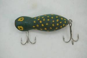 lot 241 image: Vintage wooden fishing lure, frog spot