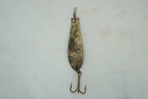 lot 256 image: Vintage 10,000 Lakes Doctor Fishing Spoon
