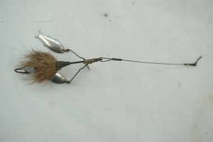 lot 257 image: Vintage 1929 Heddon Dowagiac Triple Teazer Bucktail Lure