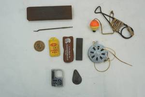 lot 285 image: VintageAntique Fishing Lot