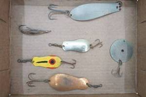 lot 286 image: AntiqueVintage Fishing Spoon Lot (6ct)