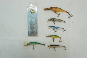 lot 303 image: Vintage Fishing Lure Lot (7ct)
