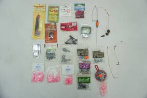 lot 315 image: Fishing Tackle Lot New in packaging