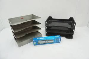 lot 371 image: File Organizers (2ct) & 3-Hole Punch (new)
