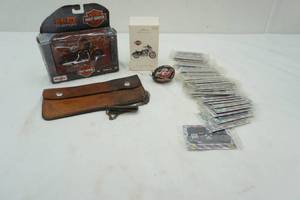 lot 420 image: Harley Davidson Motorcycle Lot
