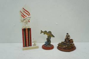 lot 446 image: fish trophy
