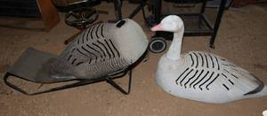 lot 77 image: Goose Chair Hunting Blind
