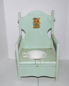 lot 131 image: Vintage Wooden Potty Chair