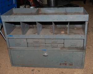 lot 155 image: Metal Storage Cabinet