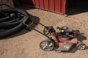 lot 156 image: Gas Powered Push Lawnmower - Yard Machines