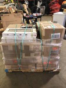 lot 21 image: Pallet of Mixed Assorted Ceramic Flooring Various Models and Conditions   Customer Returns See Pictures