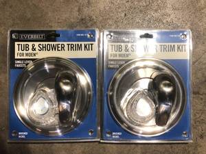 lot 27 image: Lot of Everbilt 1-Handle Shower Valve Trim Kit for Moen Shower Faucets in Brushed Nickel Customer Returns See Pictures