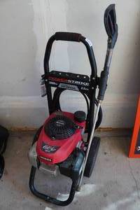 lot 243 image: Power Stroke 3000 PSI Gas Honda Powered Pressure Washer