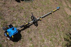 lot 376 image: Bluemax Pole Saw