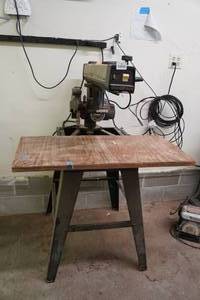 lot 263 image: DeWalt 7739 10 Radial Arm Saw