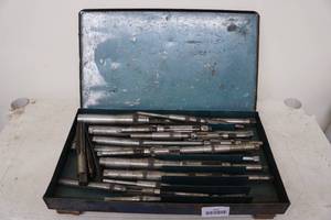 lot 257 image: Hone Set