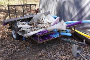 lot 21 image: Great Timber Utility Trailer for Parts