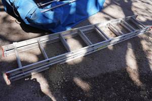 lot 267 image: Werner 16 Aluminum Extension Ladder