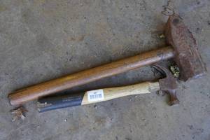 lot 387 image: Claw Hammer and Sledge
