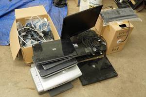 lot 452 image: Assorted Electronics - Laptops, Printers, Cords, Cat 5