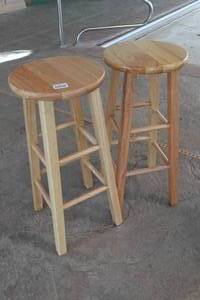 lot 324 image: 2 Wooden Bar Stools