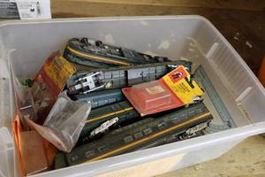 lot 295 image: Vintage Train Set