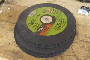 lot 396 image: 7 Gator 10 Metal Cut-Off Wheels